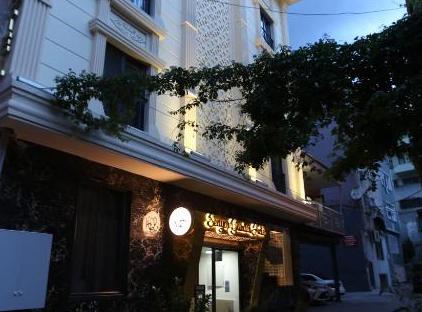تور سنیور گاردن هتل استانبول تورنگار