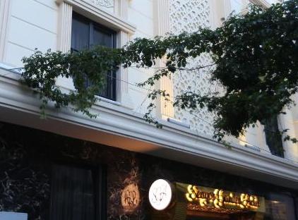 تور سنیور گاردن هتل استانبول تورنگار