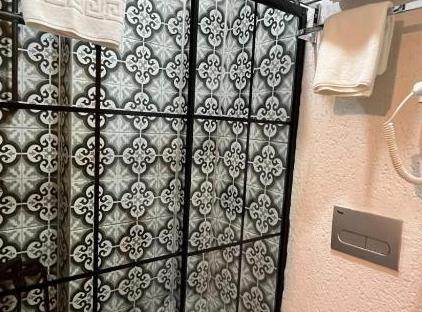 تور هتل دی‌مورا استانبول تورنگار