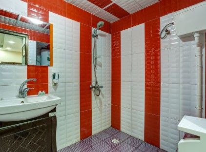 تور قشم هتل شمس؛ اقامت اقتصادی ساحلی در قلب بازارها تورنگار
