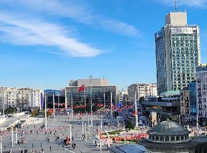 تور هتل تکسیم لندهاوس استانبول تورنگار