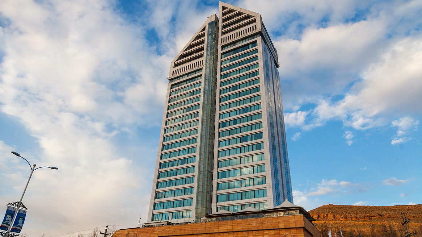رزرو هتل بزرگ چمران شیراز
