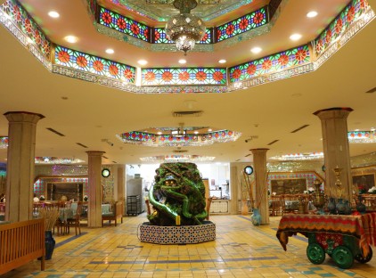 تور شیراز هتل بزرگ چمران تورنگار