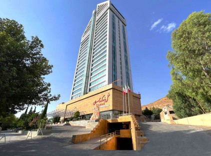تور شیراز هتل بزرگ چمران تورنگار