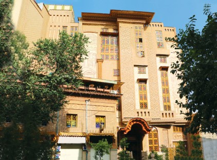 تور شیراز هتل سنتی کریم خان تورنگار