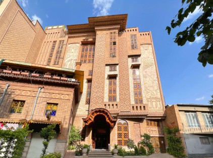 تور شیراز هتل سنتی کریم خان تورنگار