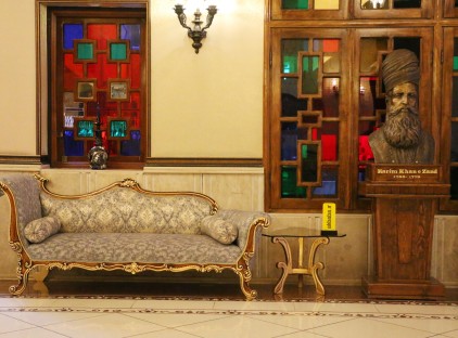 تور شیراز هتل سنتی کریم خان تورنگار