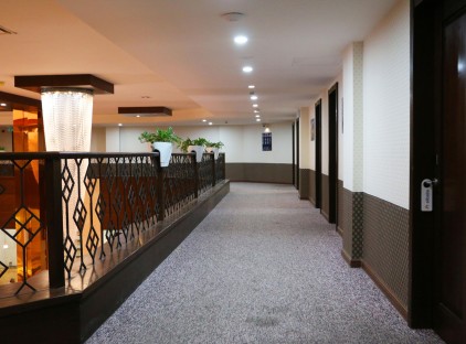 تور شیراز هتل بین‌الحرمین تورنگار
