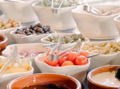 هتل لارن ساحلی و اسپا تورنگار