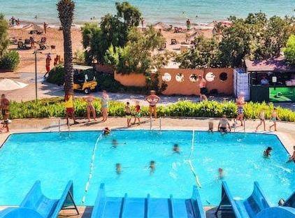رزورت خانوادگی آستریا بلک تورنگار