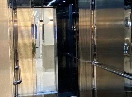 هتل اسکای لوکس کونیالتی تورنگار