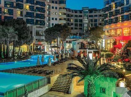 هتل کرنلیا دلوکس ریزورت تورنگار
