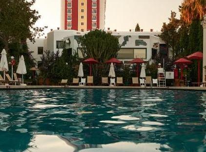 هتل کلاب سرا تورنگار