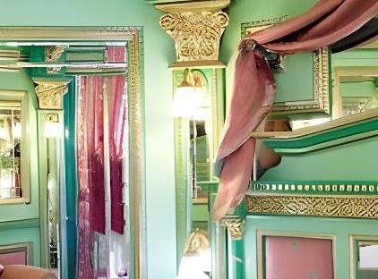 هتل کلاب سرا تورنگار