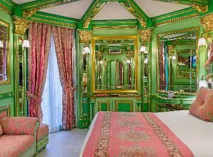 هتل کلاب سرا تورنگار