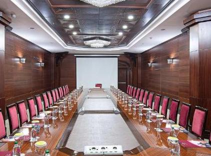 هتل کراون پلازا آنتالیا بای IHG تورنگار