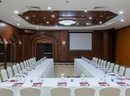هتل کراون پلازا آنتالیا بای IHG تورنگار