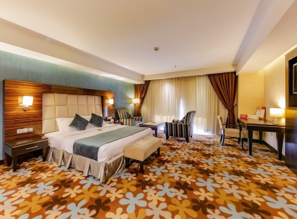 تور اصفهان هتل پارسیان کوثر با پرواز و قطار | تورنگار تورنگار