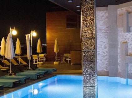 هتل اکتیو بسرن بیزینس تورنگار