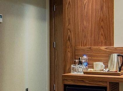 هتل هالیدی این آنتالیا - لارا توسط IHG تورنگار