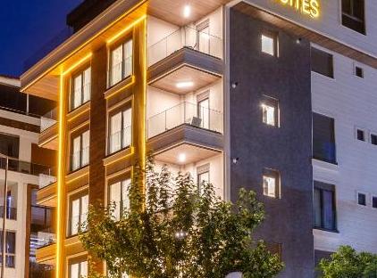 هتل لوس سوئیتس تورنگار