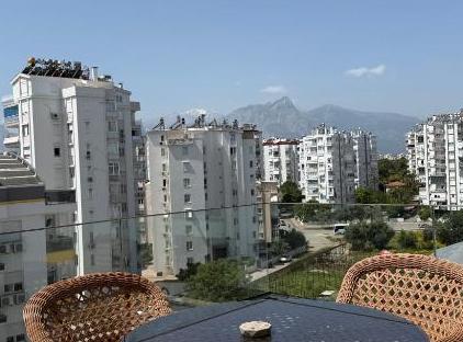 هتل لوس سوئیتس تورنگار