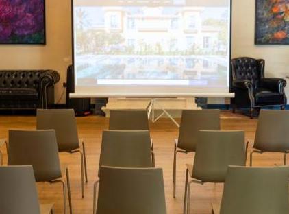 خانه‌های اِما تورنگار