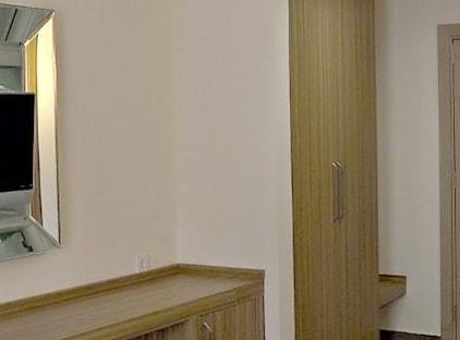 هتل دیونیسوس اسپا بلک تورنگار