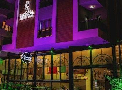 هتل میک رویال تورنگار