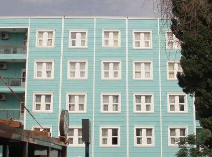 هتل اسپینا تورنگار