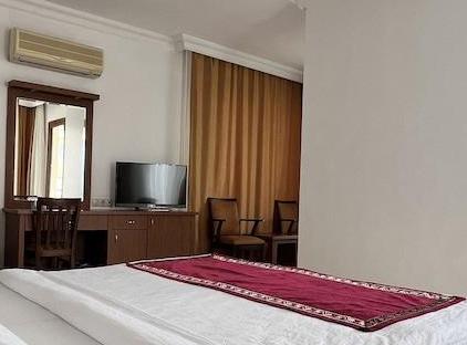 هتل رویال هیل تورنگار