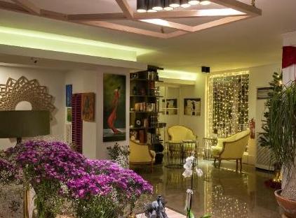 هتل نان لارا تورنگار