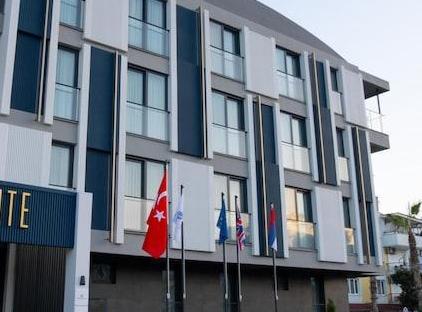 هتل استیل سوئیت مارین تورنگار