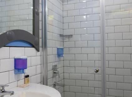 هتل منه سیتی تورنگار