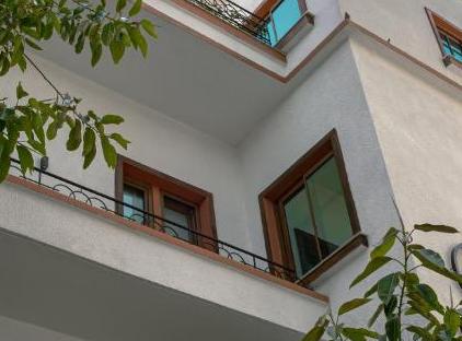 هتل پرگه پاین گرین تورنگار