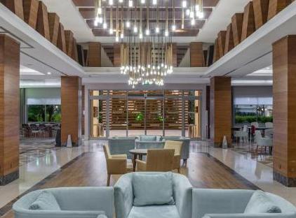 هتل وایندام گاردن لارا تورنگار