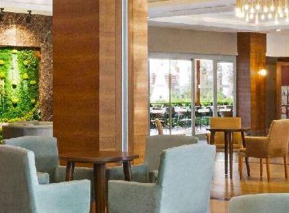 هتل وایندام گاردن لارا تورنگار