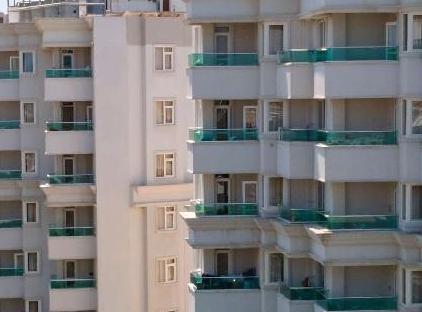 هتل وایندام گاردن لارا تورنگار