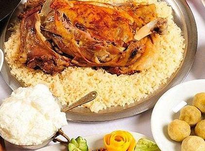 هتل دروازه هادریان تورنگار