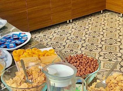 هتل ولف آف دی سیتی و اسپا تورنگار