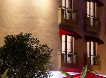 هتل ۷ین تورنگار