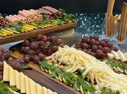 هتل در این لارا تورنگار