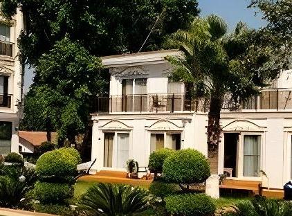 هتل لارا گاردن بوتیک تورنگار