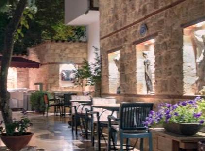 هتل وایت گاردن تورنگار