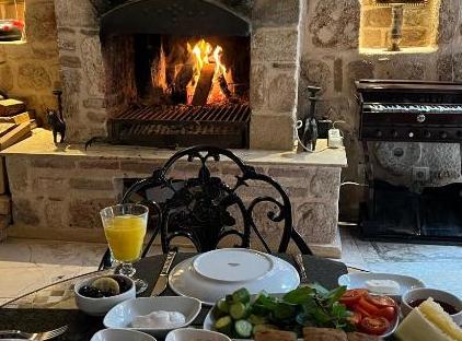 هتل وایت گاردن تورنگار