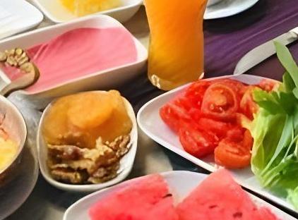 هتل وایت گاردن تورنگار