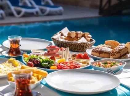 هتل قلعه شهر قدیمی تورنگار