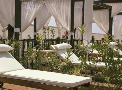 سوئیت‌های ساحلی ورندا تورنگار
