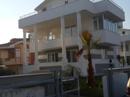 هتل سارپ کادریه