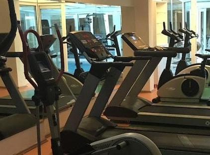 هتل ترون سیگیت بلک تورنگار